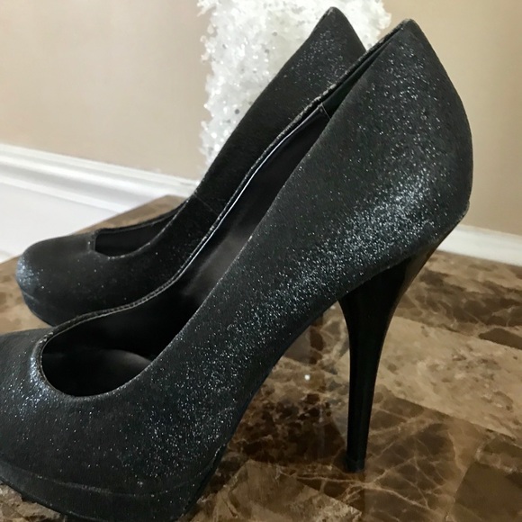 Steve Madden Shoes - Steve Madden Size 8 heels.